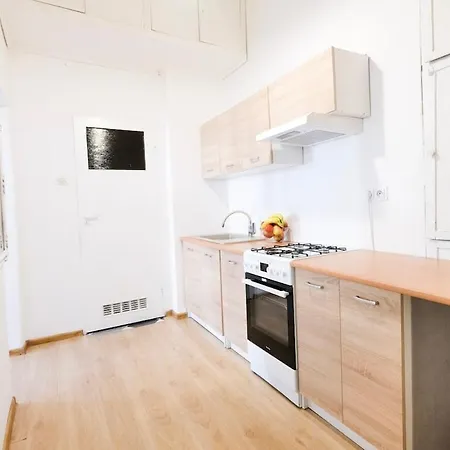 Nowowiejska Flat With A Balcony Apartamento Breslavia